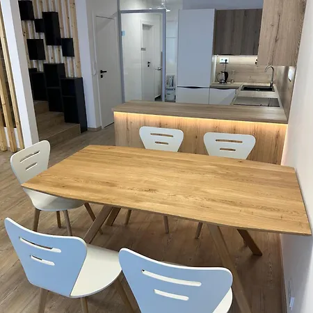 Apartment U Buku