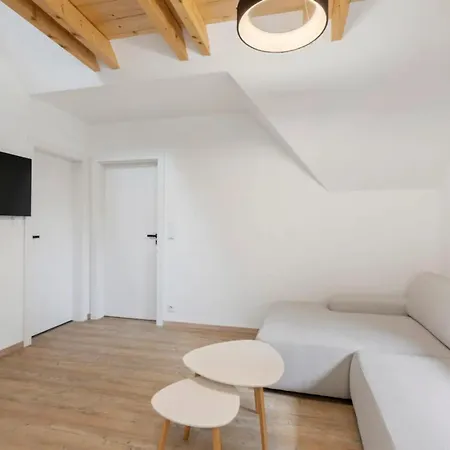 Apartament U Buku *
